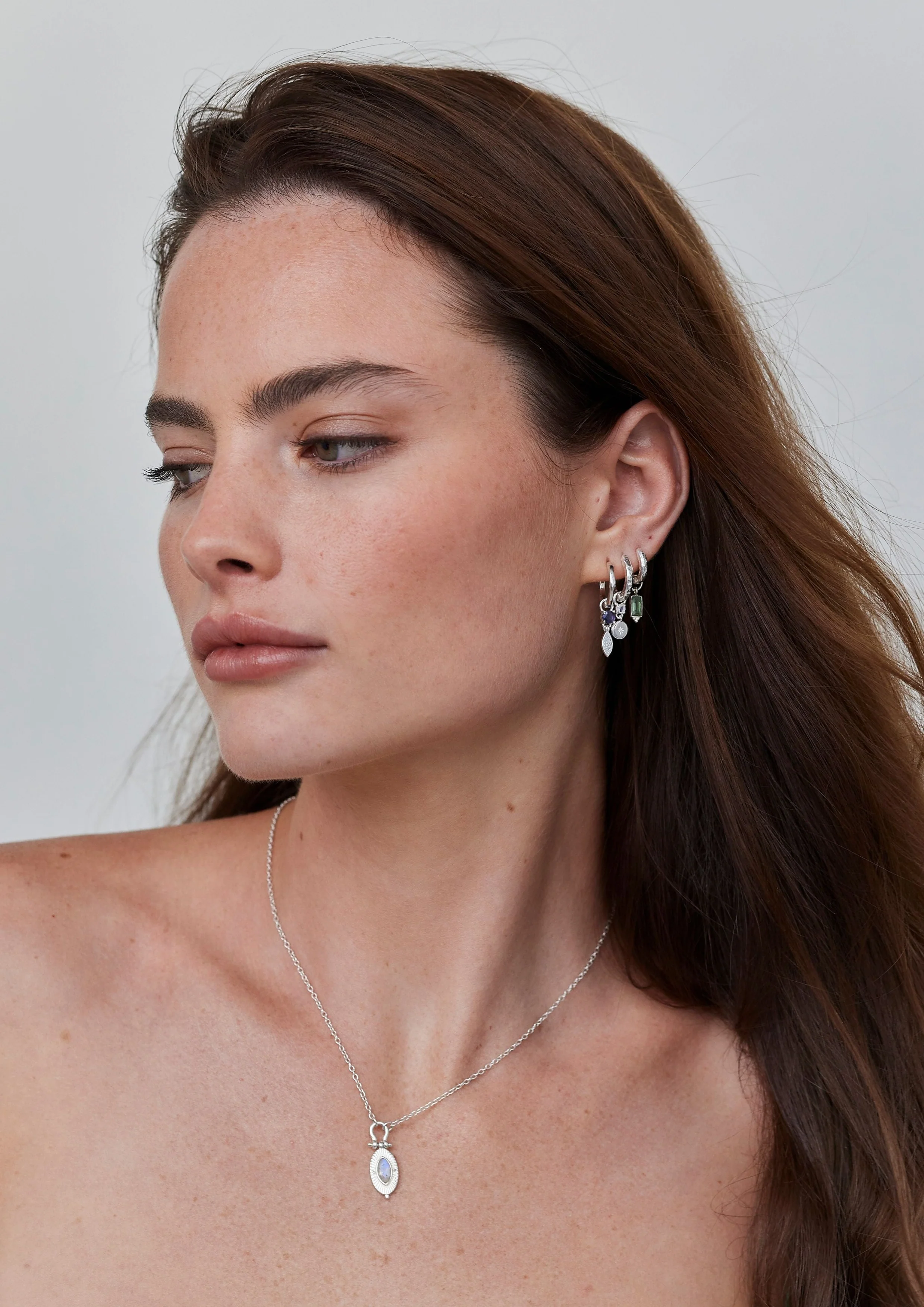 Baguette Apatite Gold Charm - Image 3