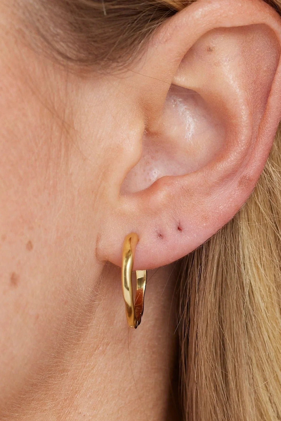 Organic Gold Huggies - Large - Image 3