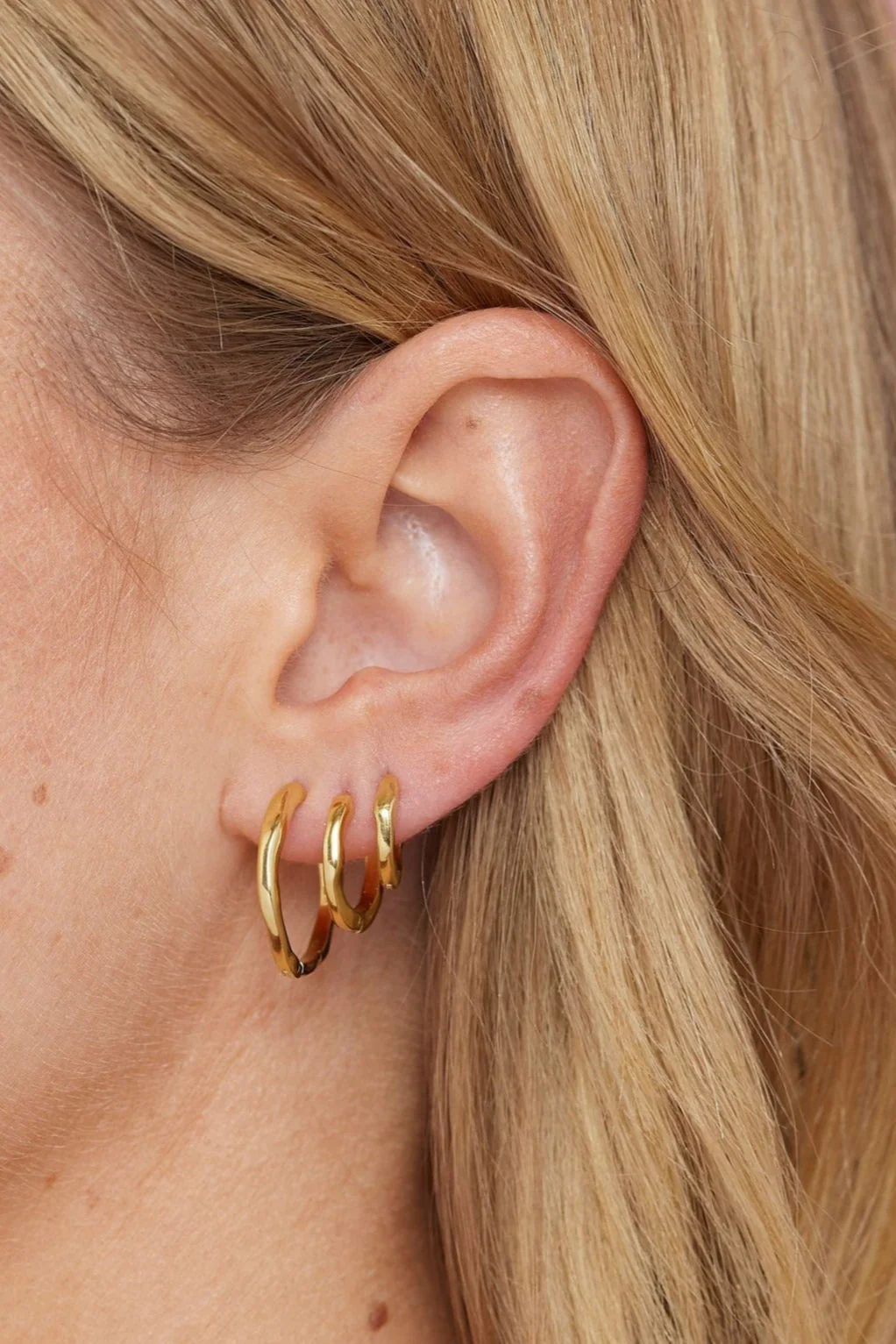 Organic Gold Huggies - Small - Image 3